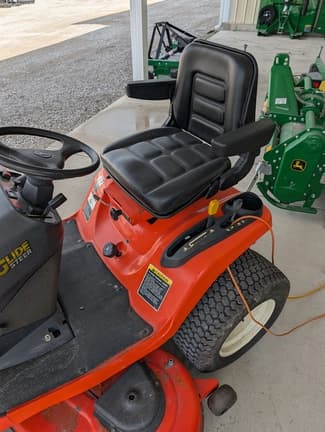 Image of Kubota GR2120 equipment image 2