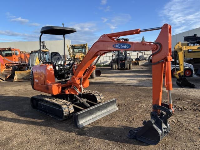 Image of Kubota K-025 equipment image 1