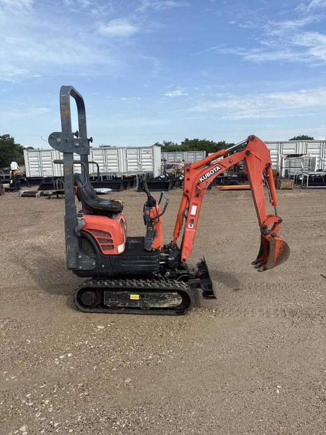 Image of Kubota K008-3 equipment image 1