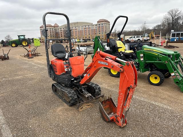 Image of Kubota K008-3 equipment image 2