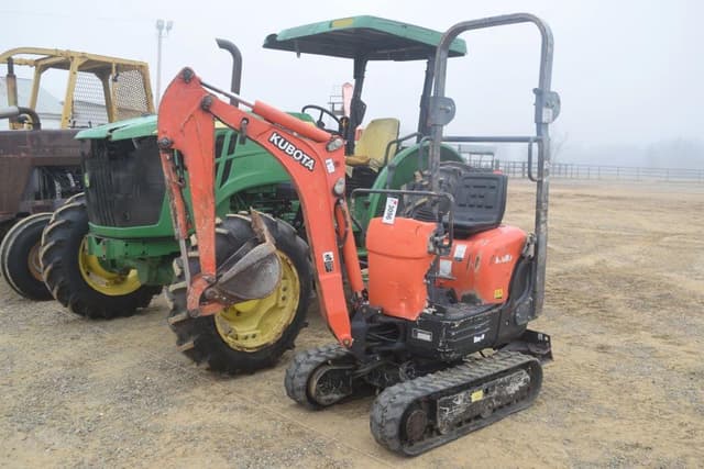 Image of Kubota K008-3 equipment image 1