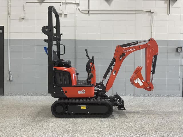 Image of Kubota K008-5 equipment image 4