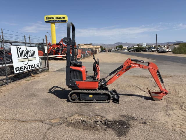 Image of Kubota K008-5 equipment image 2