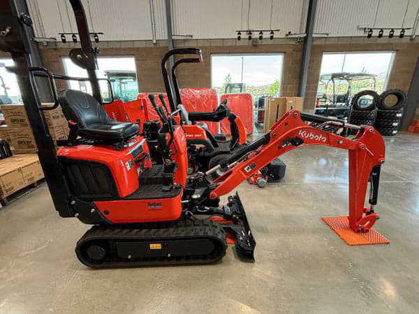 Image of Kubota K008-5 equipment image 1