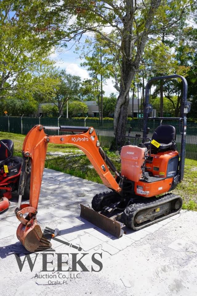 Image of Kubota K008-5 equipment image 3
