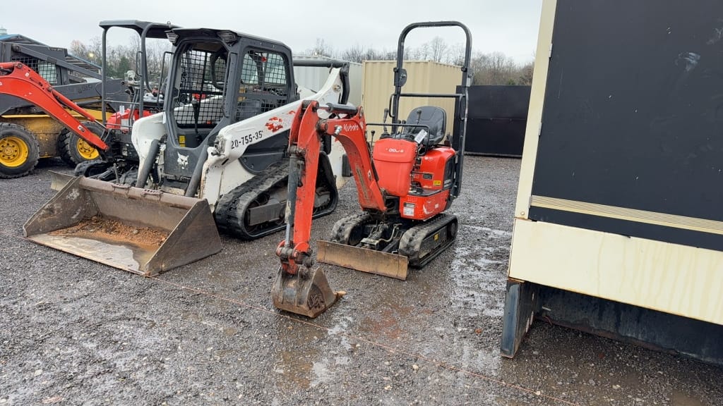 Kubota K008-5 Equipment Image0