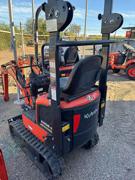 Image of Kubota K008-5 equipment image 4