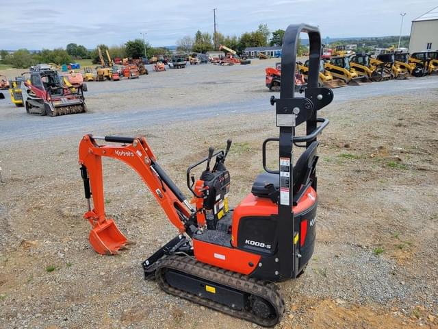 Image of Kubota K008-5 equipment image 2