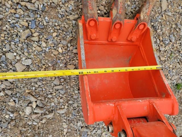 Image of Kubota K008-5 equipment image 4