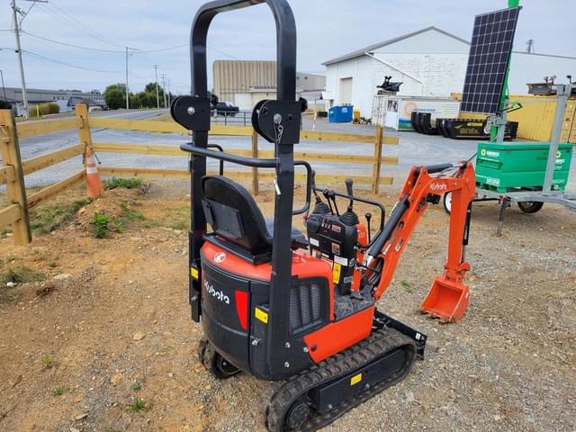 Image of Kubota K008-5 equipment image 3