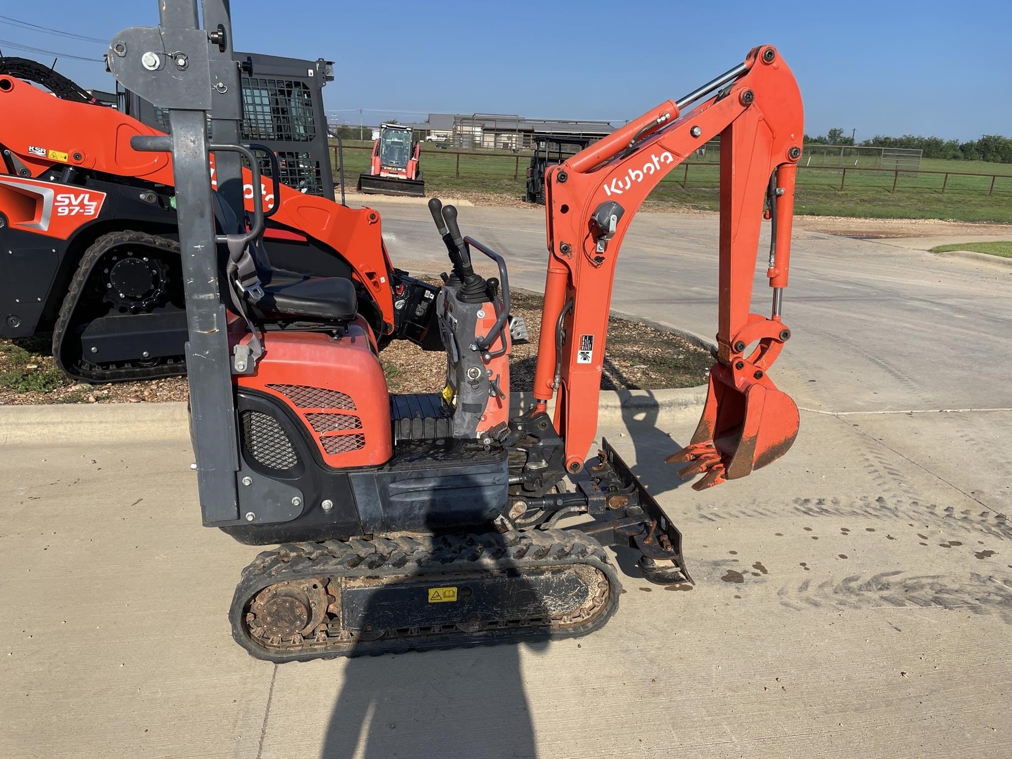 2021 Kubota K008-3 Equipment Image0