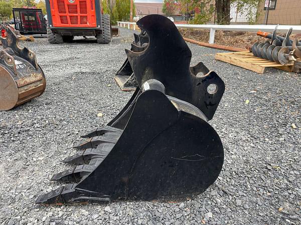 Image of Kubota K7254 equipment image 4