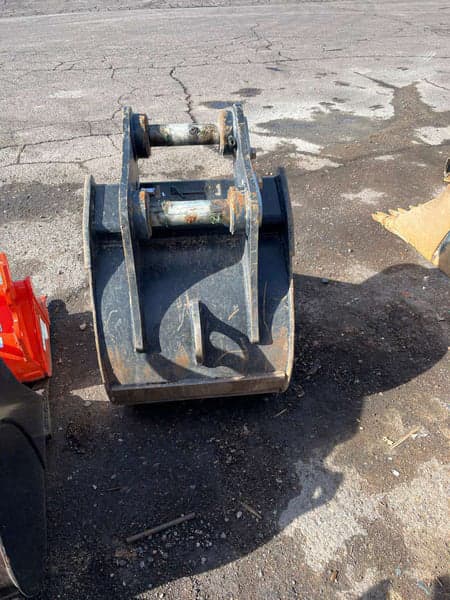 Image of Kubota K7417 Image 1