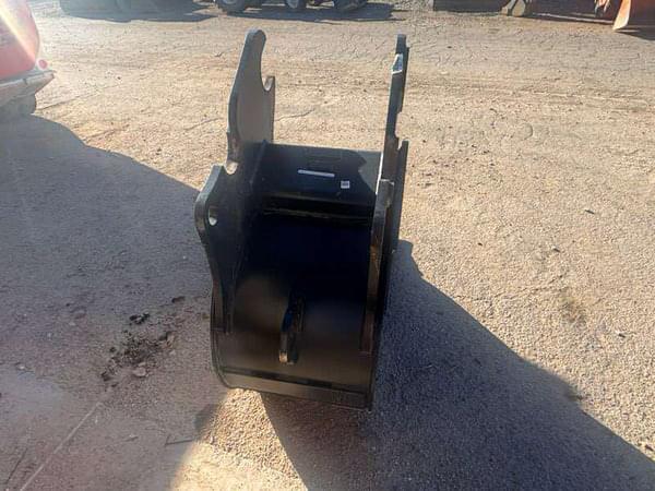 Image of Kubota K7426 equipment image 3