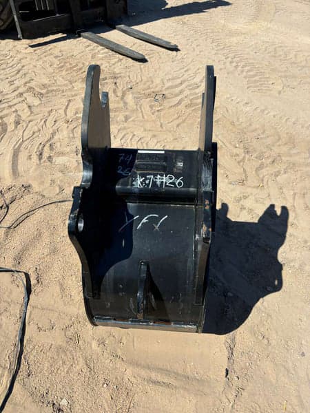 Image of Kubota K7426A equipment image 3