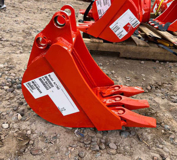 Kubota K7760 Equipment Image0