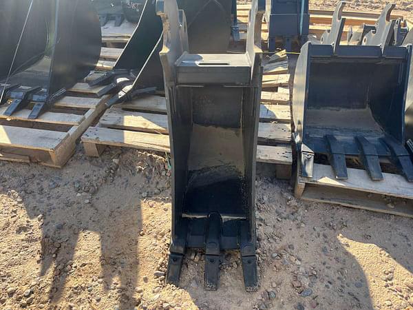 Image of Kubota K7917 equipment image 2
