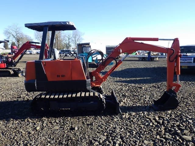 Image of Kubota KH-021 equipment image 2