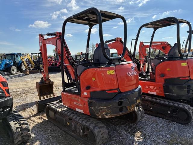Image of Kubota KX033-4 equipment image 3