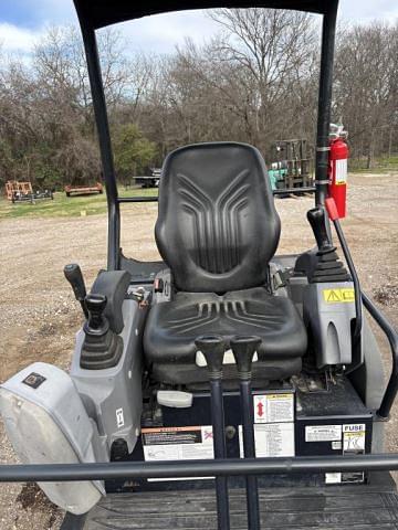 Image of Kubota KX018-4 equipment image 4