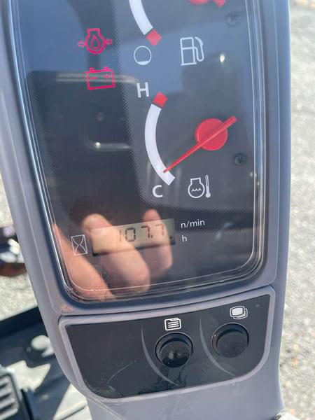 Image of Kubota KX018-4 equipment image 4