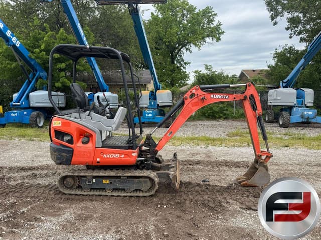 Image of Kubota KX018-4 equipment image 3