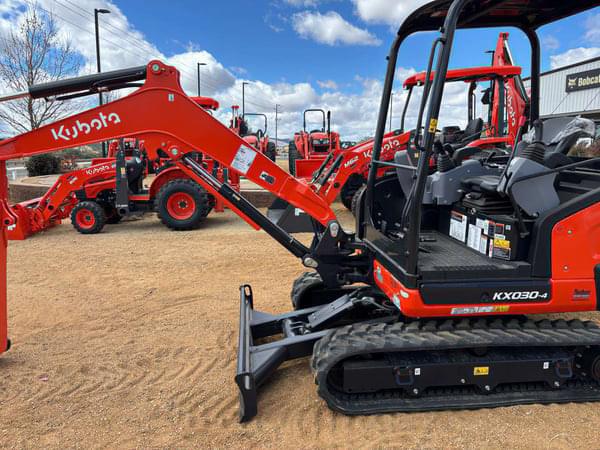 Image of Kubota KX030-4 equipment image 1