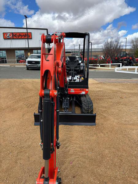 Image of Kubota KX030-4 equipment image 2