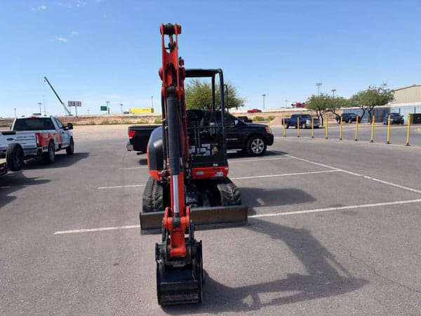 Image of Kubota KX030-4 equipment image 4