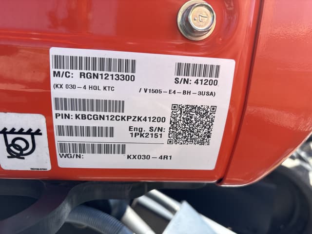 Image of Kubota KX030-4 equipment image 3