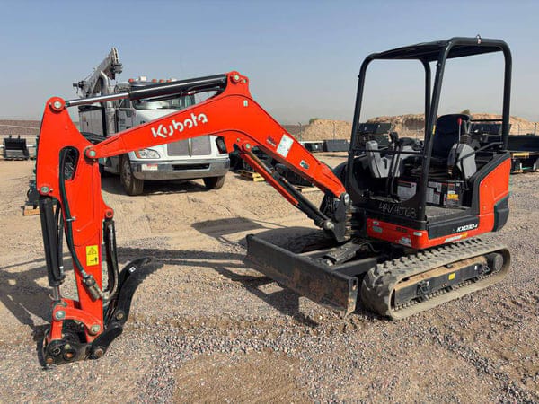 Kubota KX030 Equipment Image0
