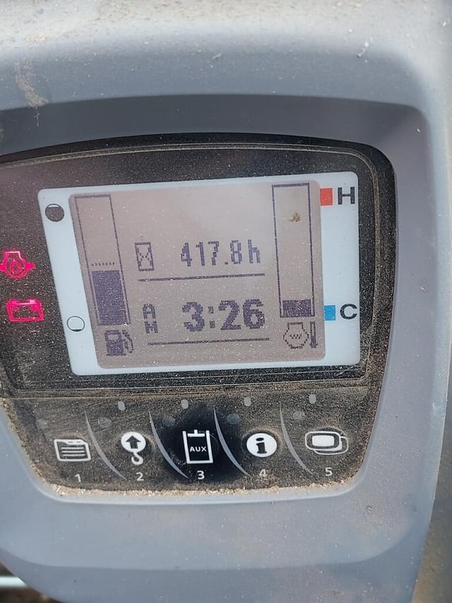 Image of Kubota KX033-4 equipment image 4