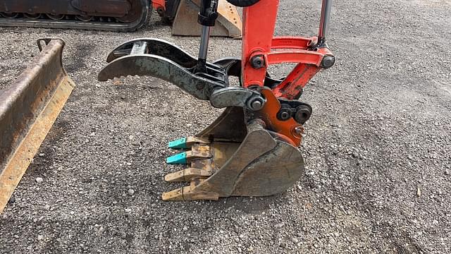 Image of Kubota KX033-4 equipment image 4