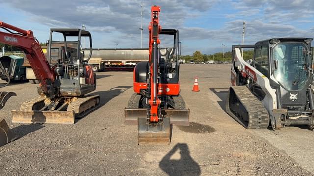 Image of Kubota KX033-4 equipment image 1