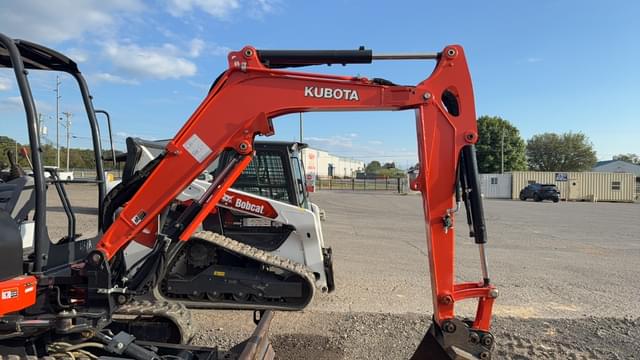 Image of Kubota KX033-4 equipment image 3