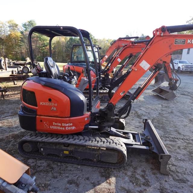 Image of Kubota KX033-4 equipment image 3