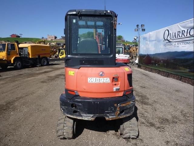Image of Kubota KX033-4 equipment image 3