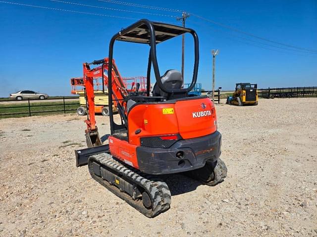 Image of Kubota KX033-4 equipment image 2