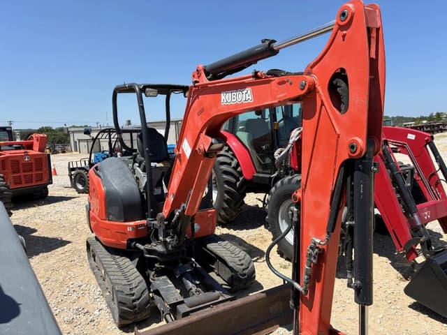 Image of Kubota KX033-4 equipment image 1
