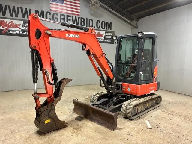 Image of Kubota KX033-4 equipment image 1
