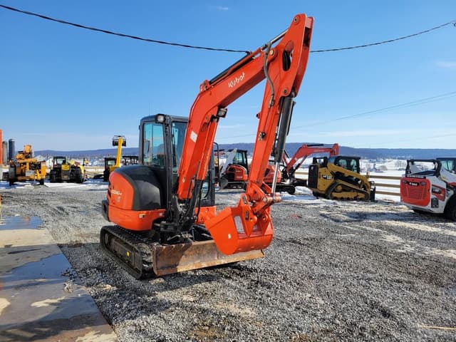 Image of Kubota KX040-4 equipment image 2