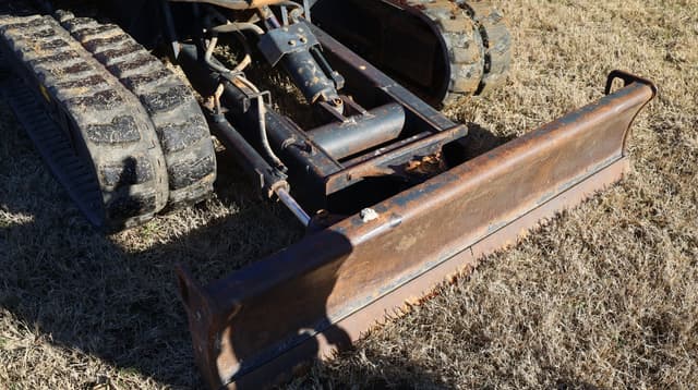 Image of Kubota KX040-4 equipment image 4