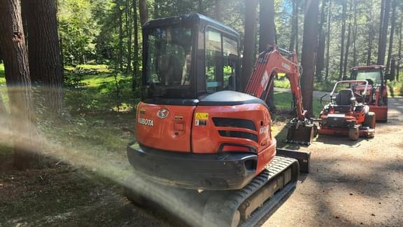 Image of Kubota KX040-4 equipment image 2