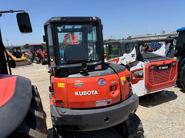 Image of Kubota KX040-4 equipment image 3