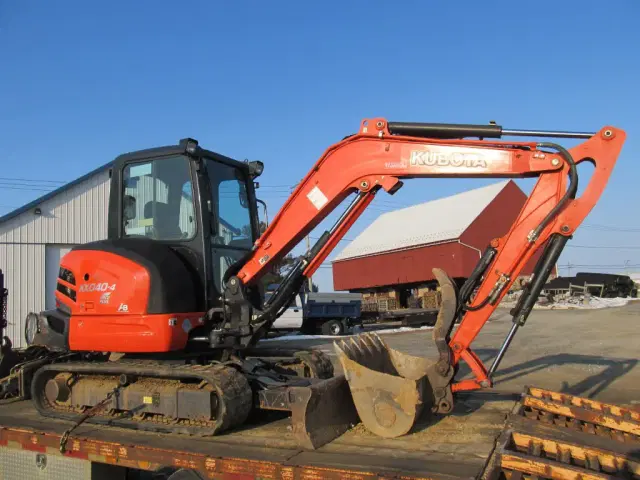 Image of Kubota KX040-4R3A equipment image 1