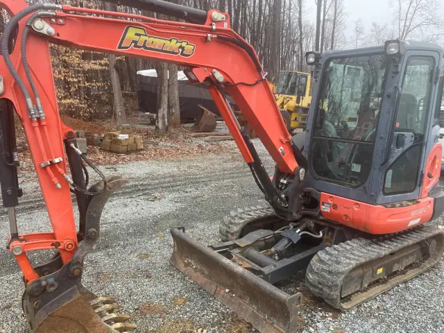 Image of Kubota KX040-4R3AP equipment image 3