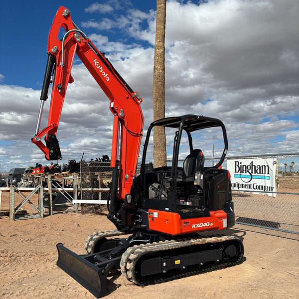 Kubota KX040-5 Equipment Image0