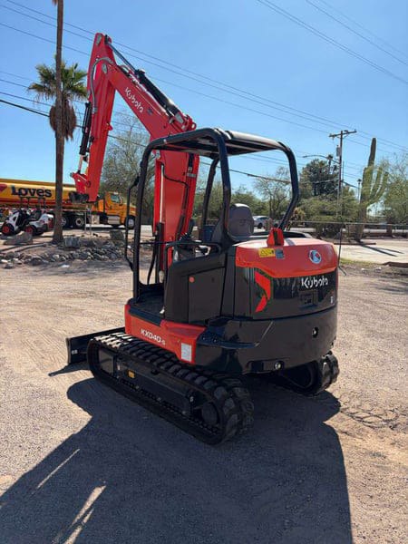 Kubota KX040-5 Equipment Image0