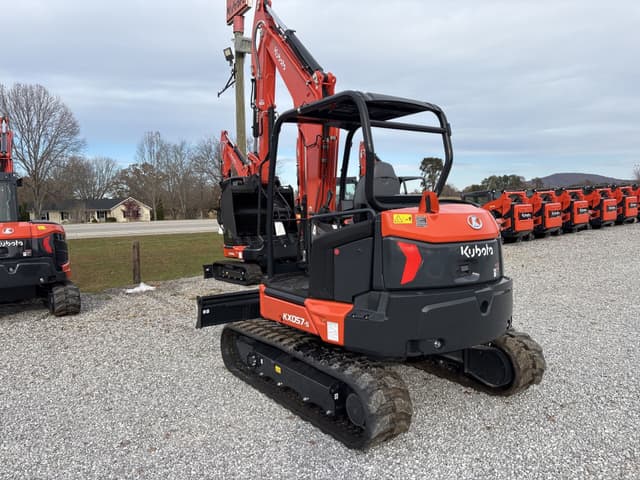 Image of Kubota KX057-5 equipment image 4