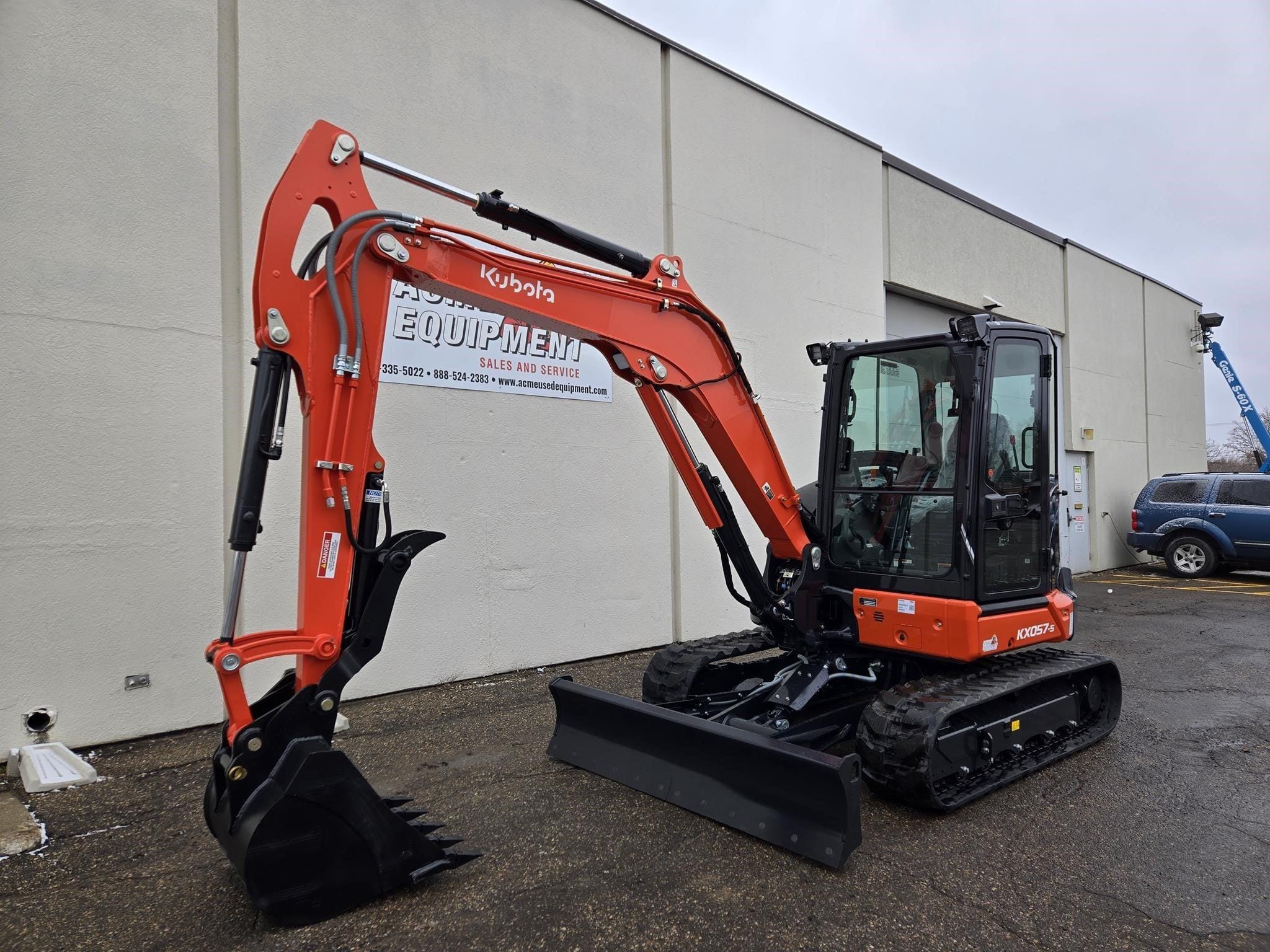 Kubota KX057-5 Equipment Image0